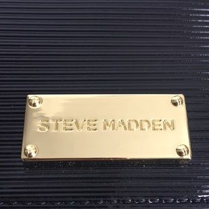 Steve Madden Hand Wallet/ Wristlet